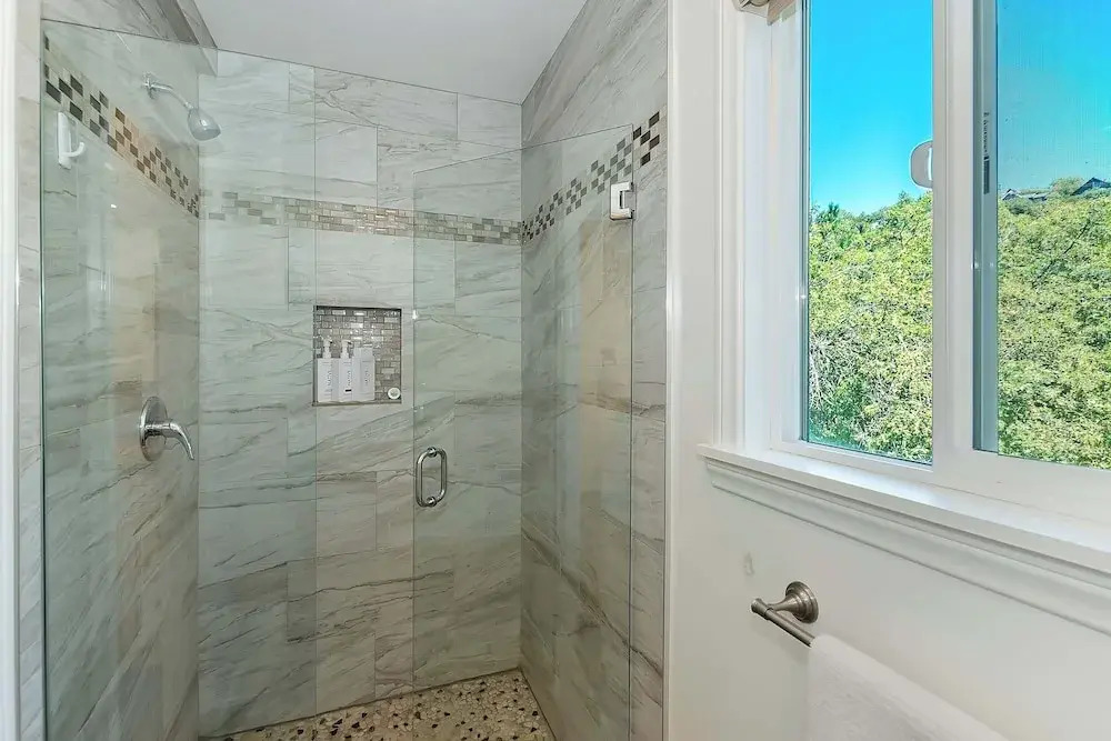 Casa Del Lago Spacious 4 Story Gated Home
