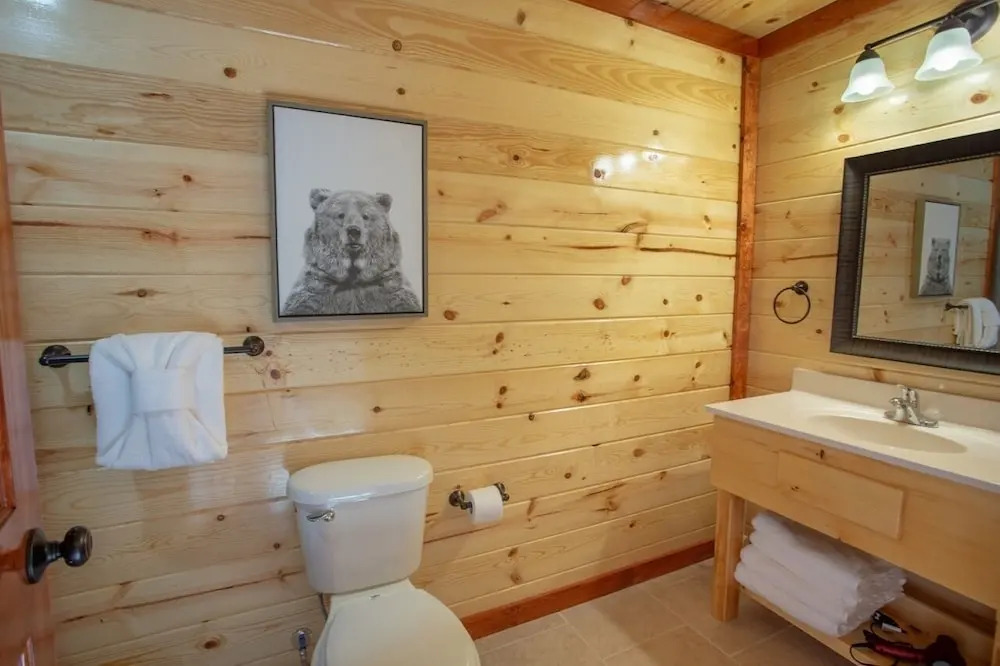 .lookout Lodge 6 Bedroom Cabin