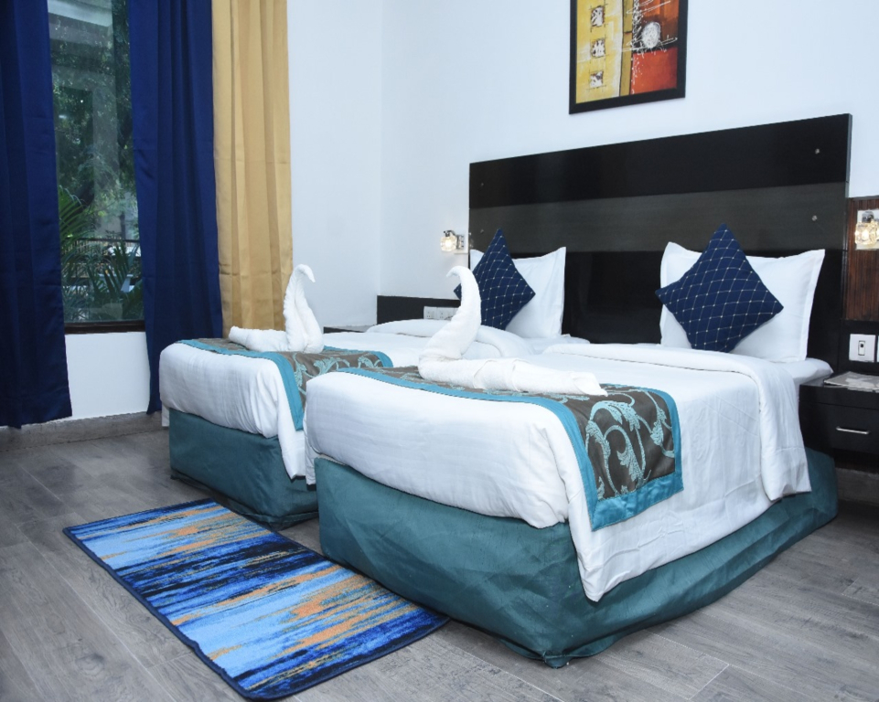 Fabhotel Posh Classic
