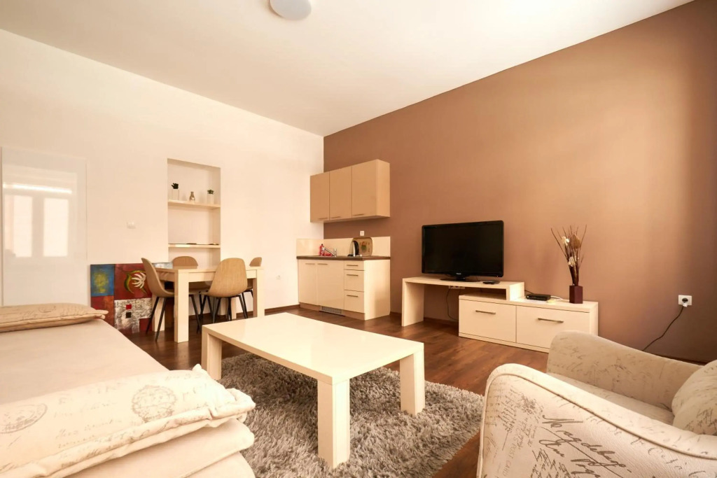Adi’s Apartman