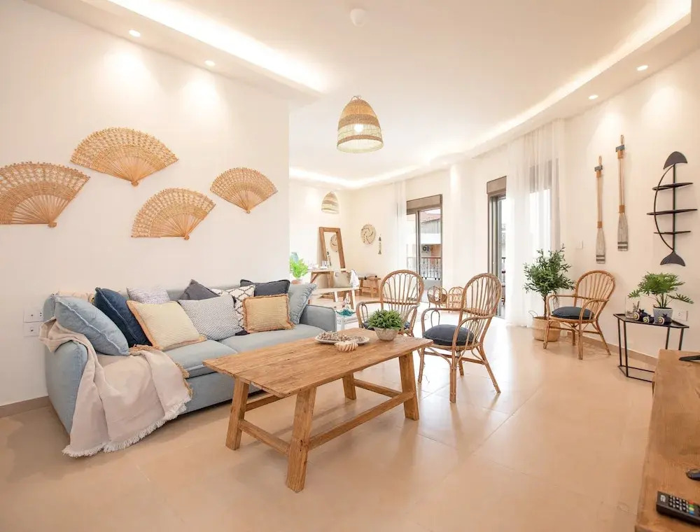 Akl - Chic Apartments & Balconies in Batroun