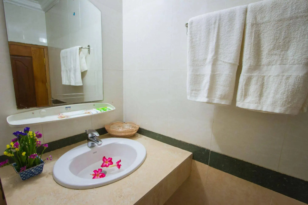 Botoum Hotel