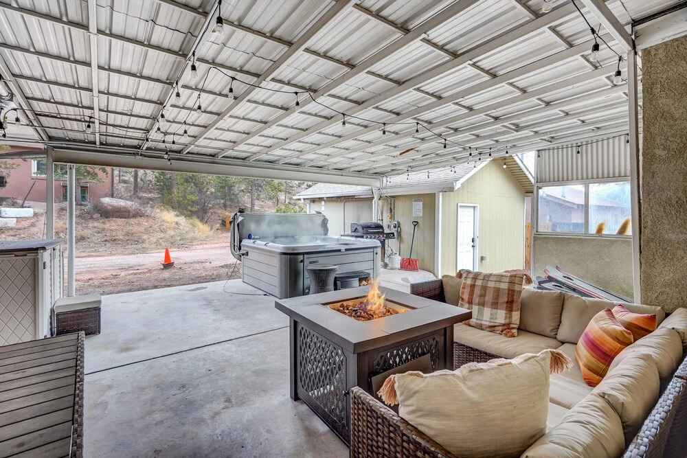 The Pikes Peak Villa -Hot Tub -Mtn Views -Firepit