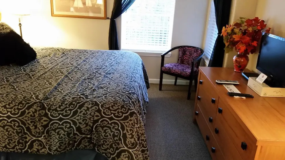 The Landing at Newport Condominium Hotel