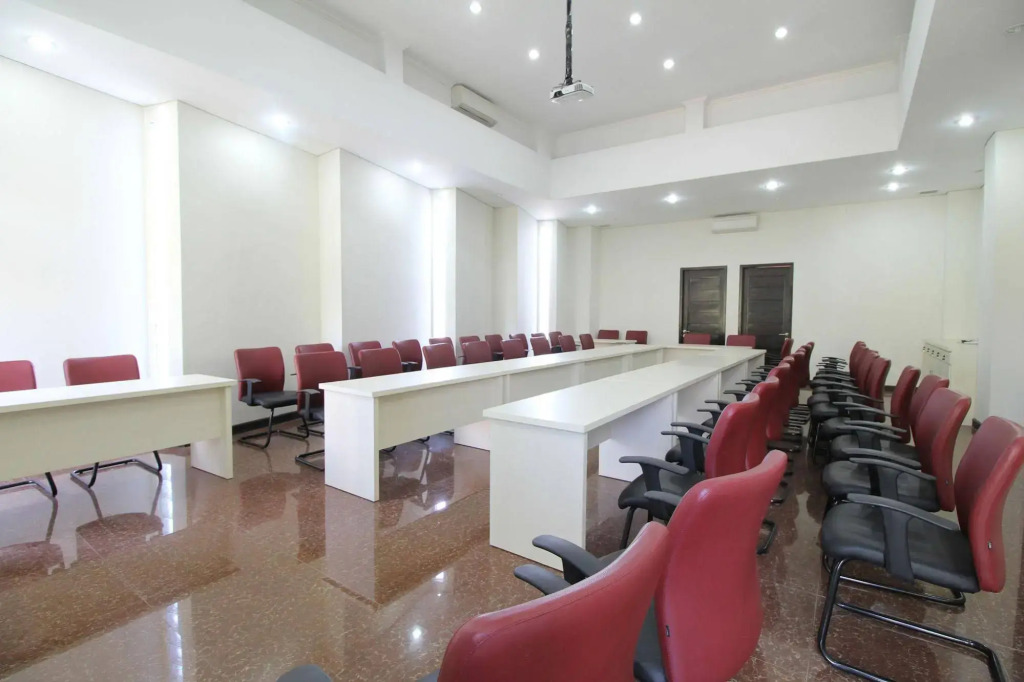 Airy Gianyar Hasanuddin Gang Dugul Sari Bali