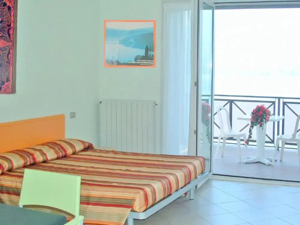 Apartment in Residence on Lake Maggiore near Beach