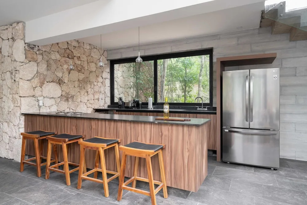 Twelve OClock - Luxury Villas