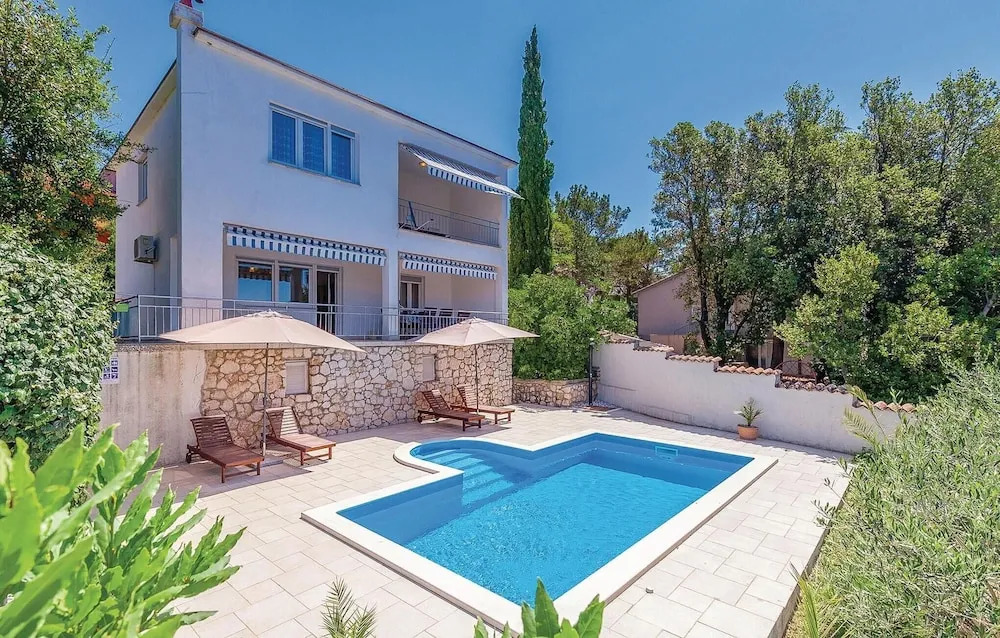 Amazing Home in Crikvenica With Wifi and 4 Bedrooms
