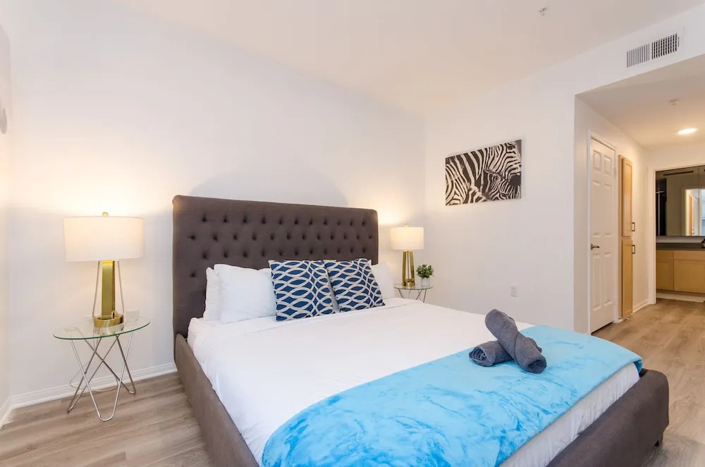 Hollywood Walk of Fame Two Bedrooms