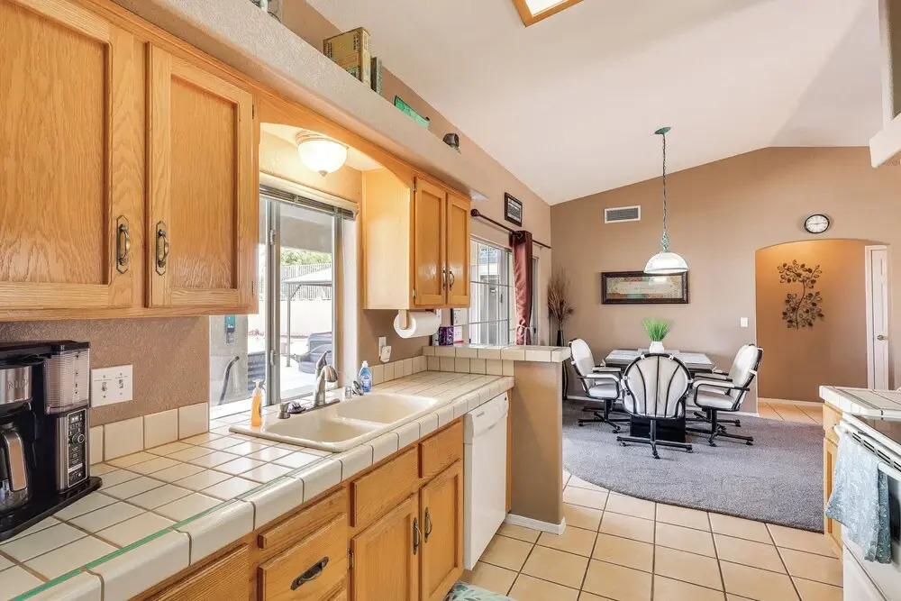 Pool & Hot Tub: Pet-friendly Lake Havasu Home!