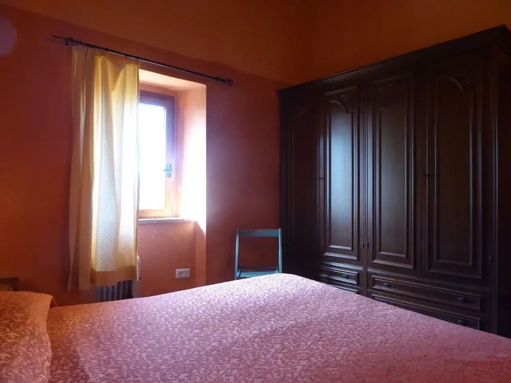 Holiday home in Canossa with Swimming Pool, Garden, Barbecue