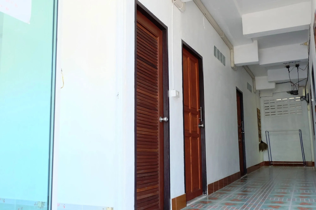Miss Hong House