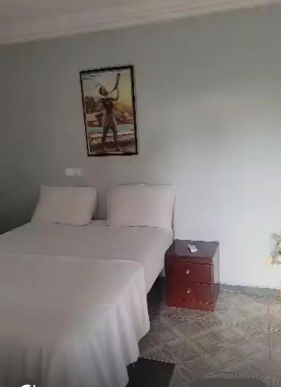 Hide View Hotel
