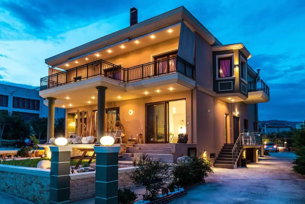 Vintage Suites