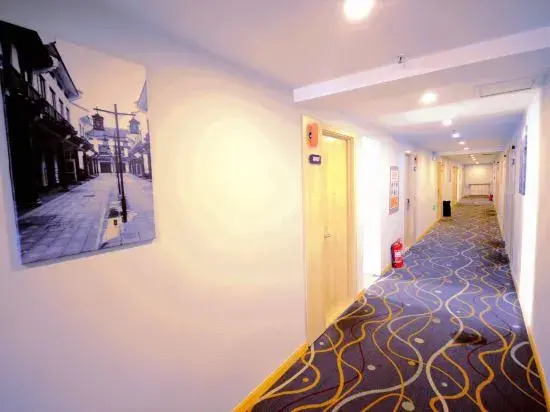 Pod Inn Chain Hotel (Taiyuan Chaoyang Street Clothing Market)