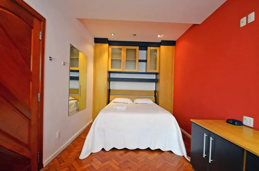 Rio Rentals 021 - T014 Apto de 3 quarto