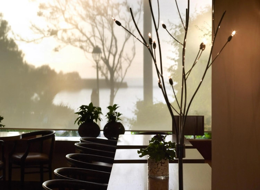 Irida Hotel