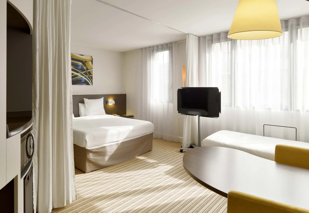 B&B HOME Rueil-Malmaison Gare