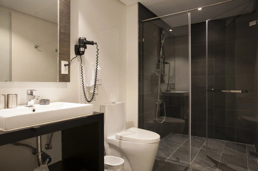 P&F Hotel