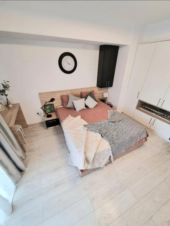 Studio Central Exer I