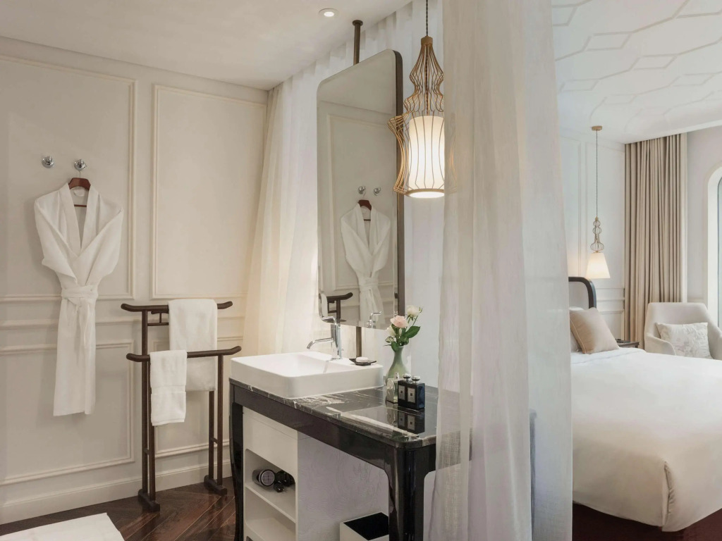 Hotel Des Arts Saigon Mgallery Collection
