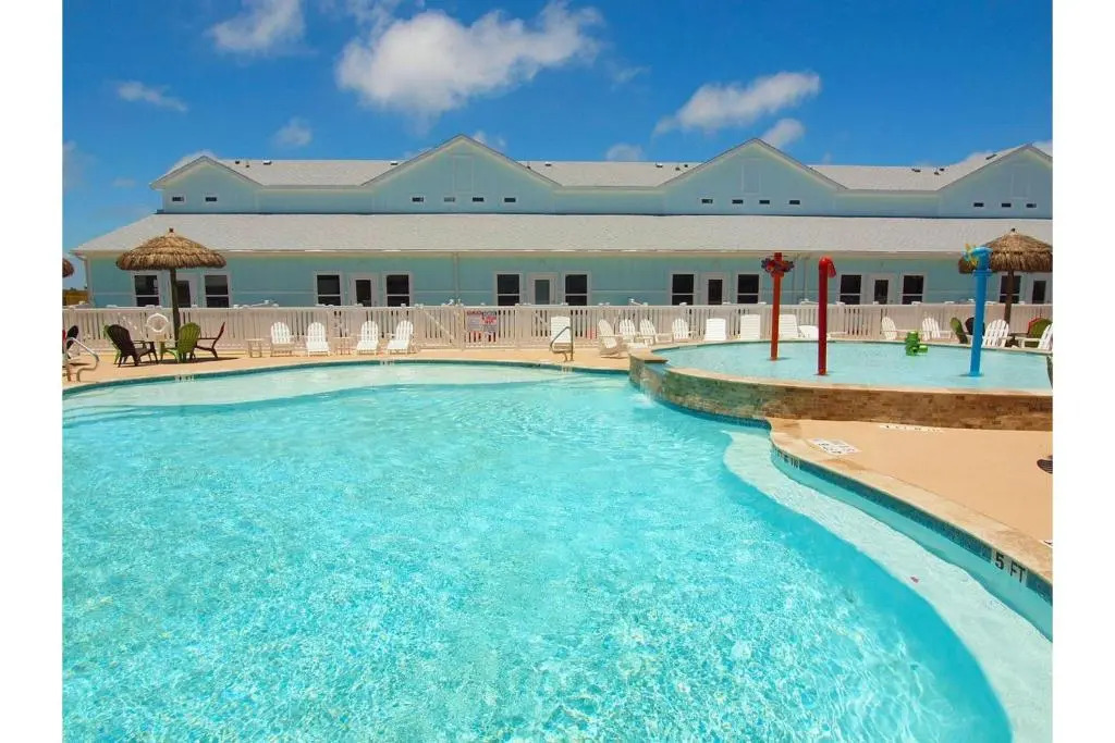 Nemo Cay Resort D150K Poolside by Padre Escapes
