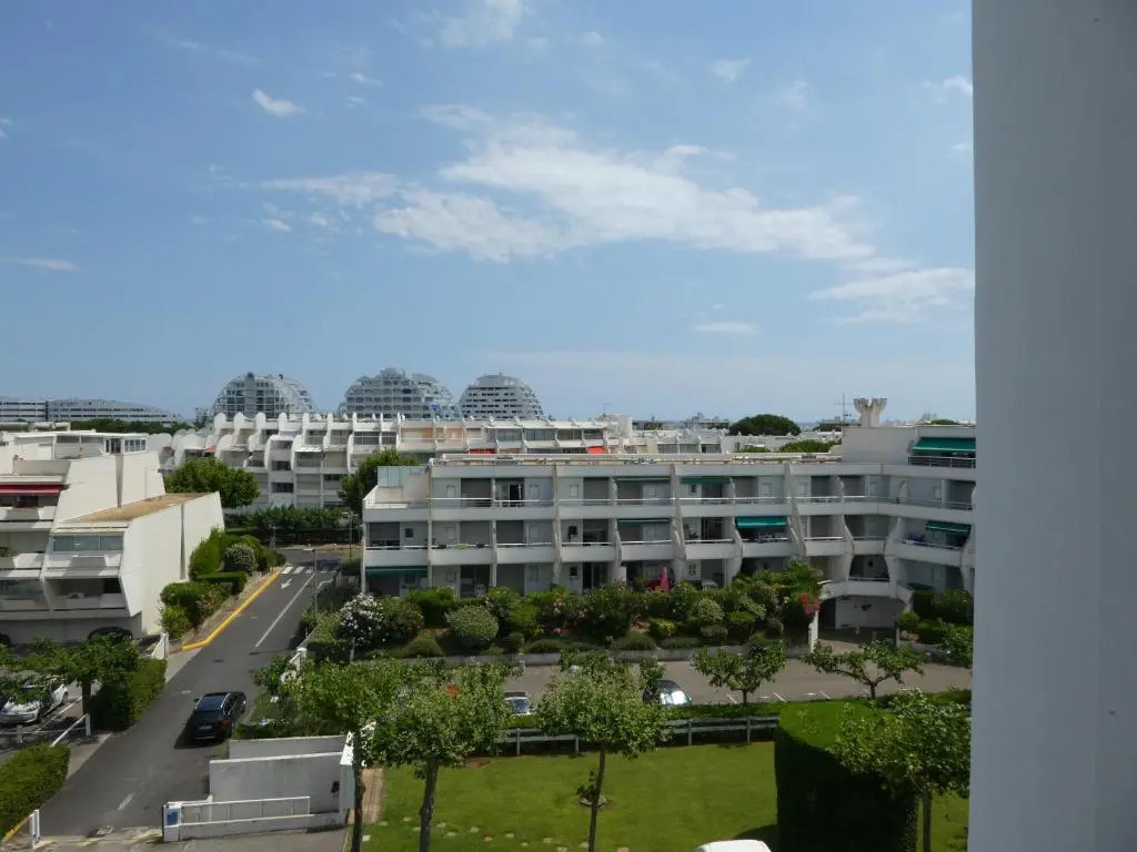 P2 Couchant 2 étoiles La Grande Motte 5 min Plage-Parking privatif