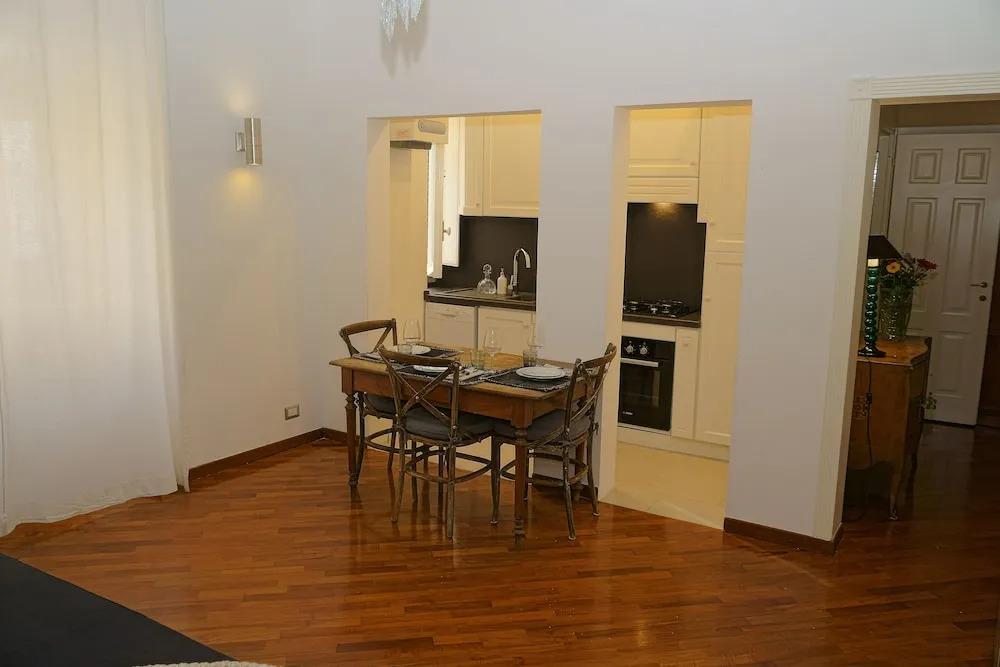 2 Bedroom Trastevere