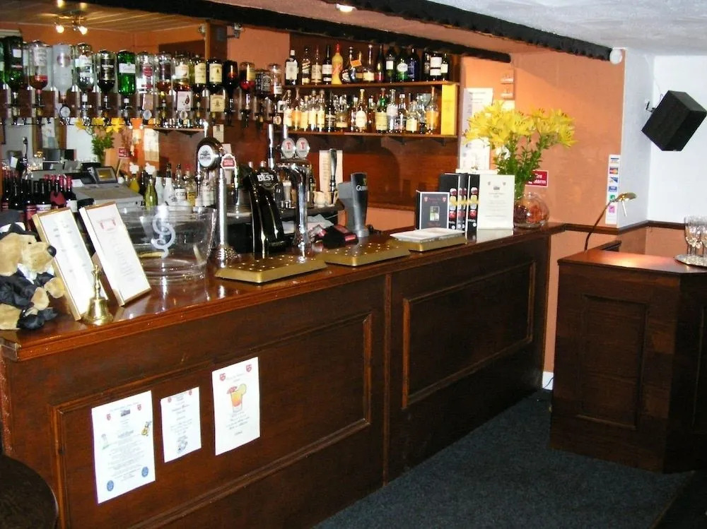 The Robertson Arms Hotel
