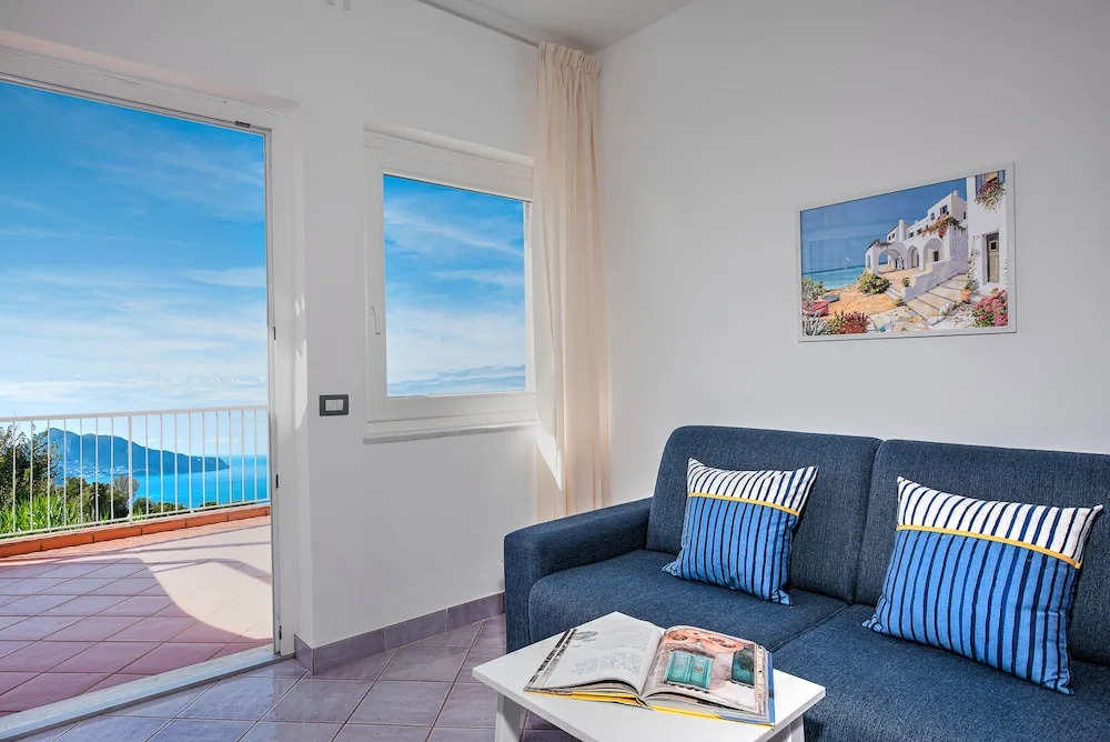 Blue-wave Experience Resort