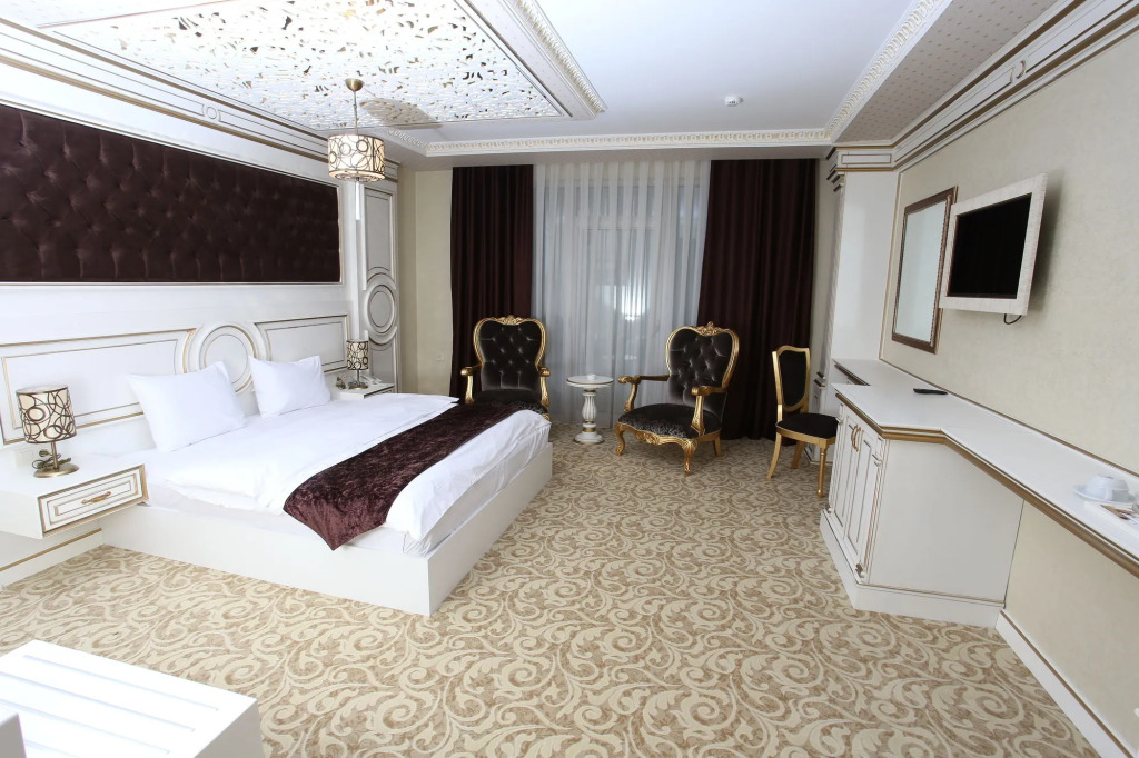 Opera Hotel