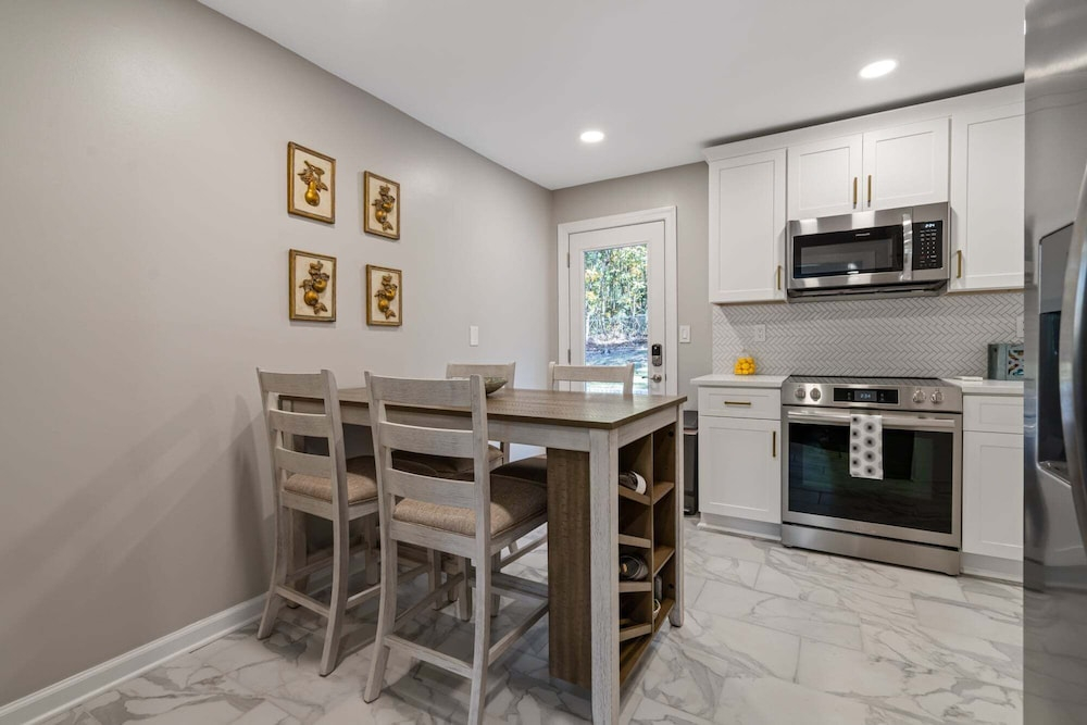 6 Oriole Drive Cartersville