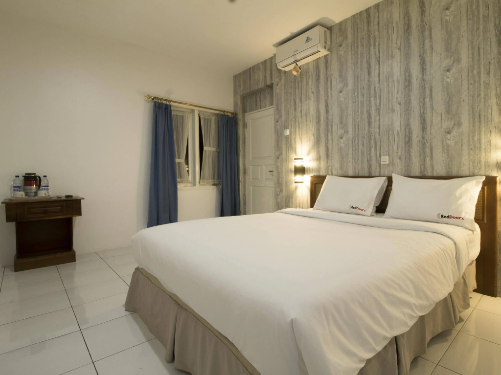 RedDoorz at Arwiga Hotel near RS Hasan Sadikin Bandung