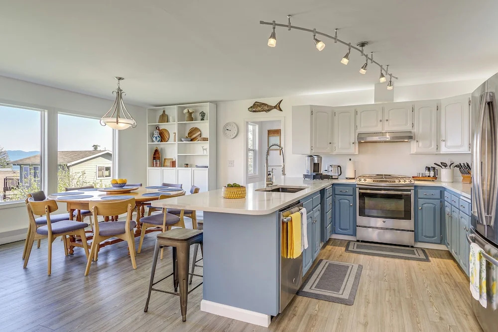 Anacortes Home w/ Views of Puget Sound