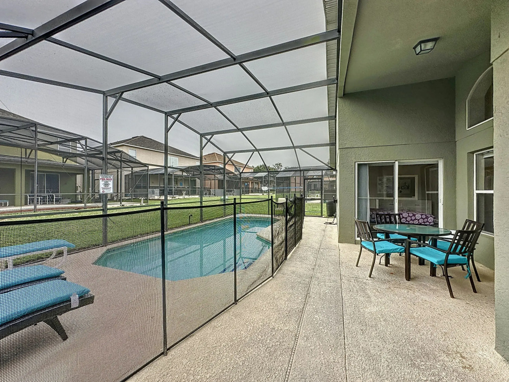4 Bed 3 Bath in a Gated Community With Pool