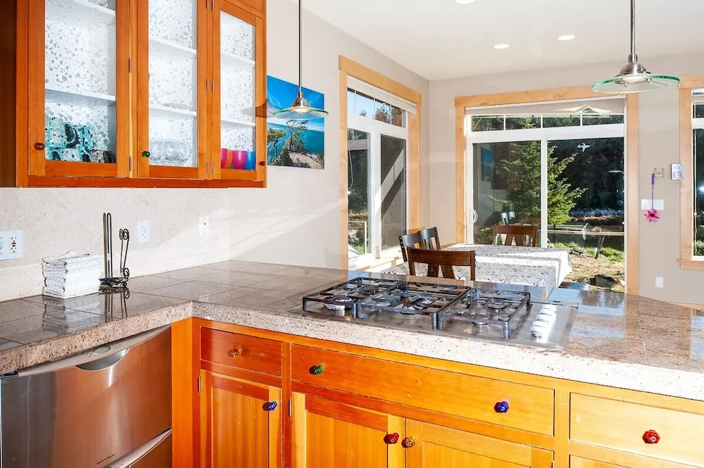 Schooner Creek Retreat 4 Bedrooms 4 Bathrooms Home