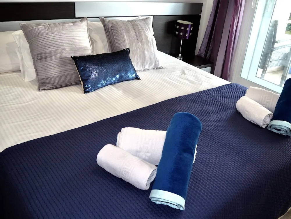 2º MTR - Marbella Temporary Rent 3 bedrooms Av del Mar