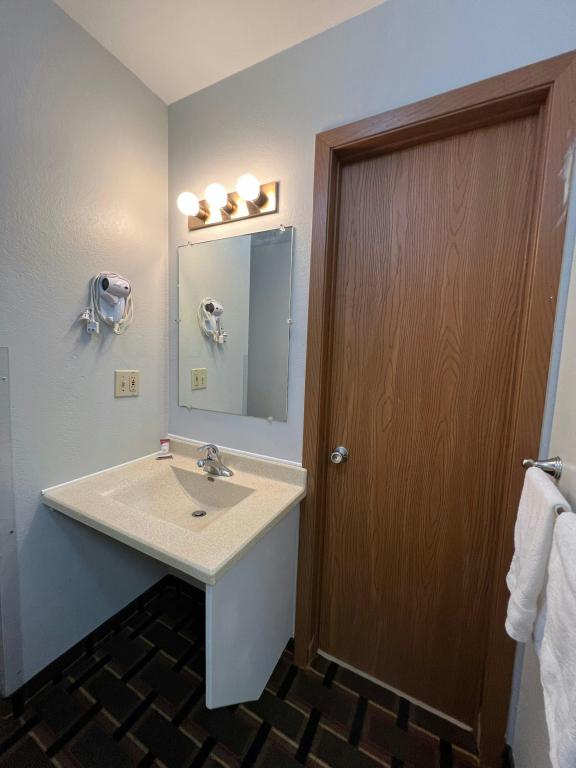 Deluxe Inn Capital O Nebraska City I 29