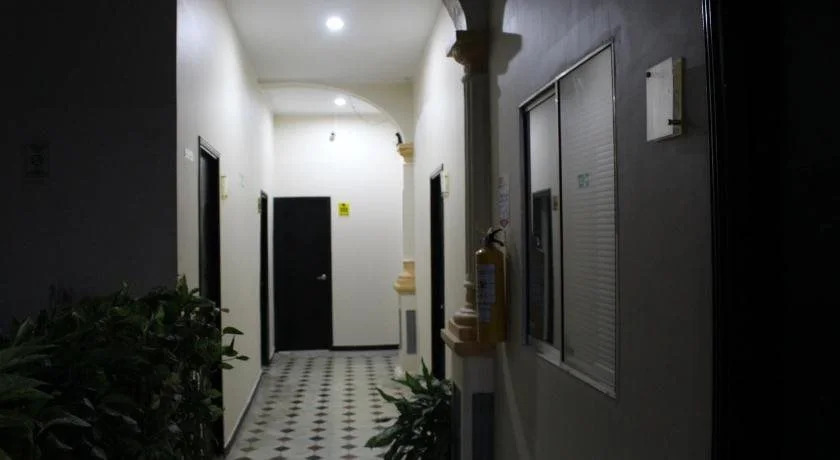 HOSTEL M&H