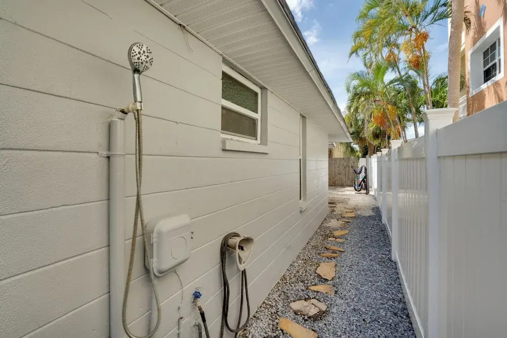 Walk to Redington Beach: Renovated Duplex w/ Patio