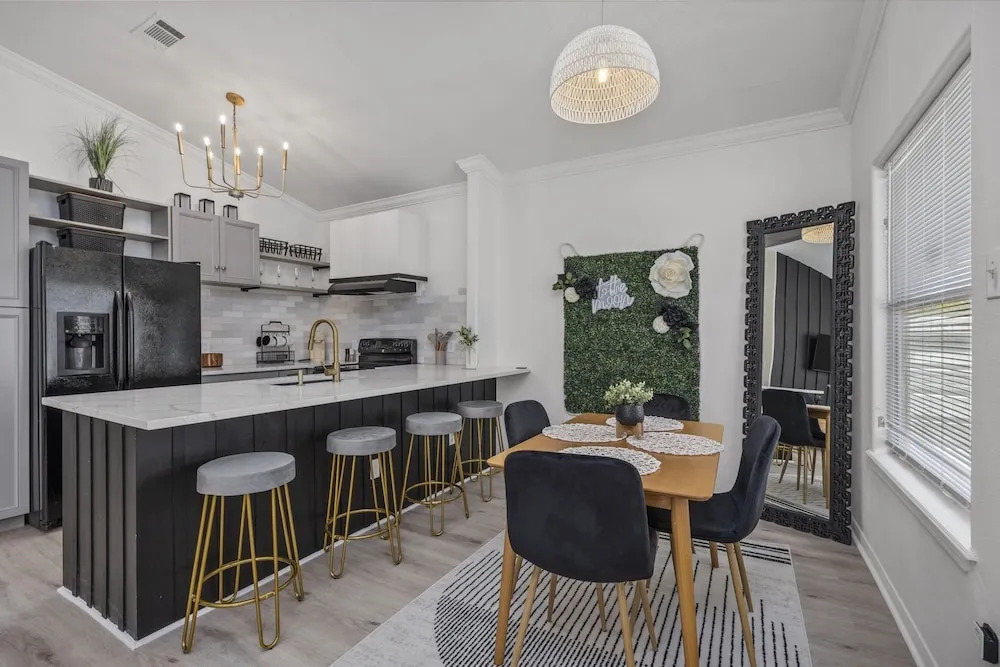 Foundry Place | Houston