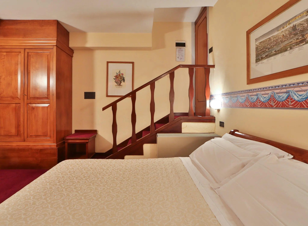 Select Hotel