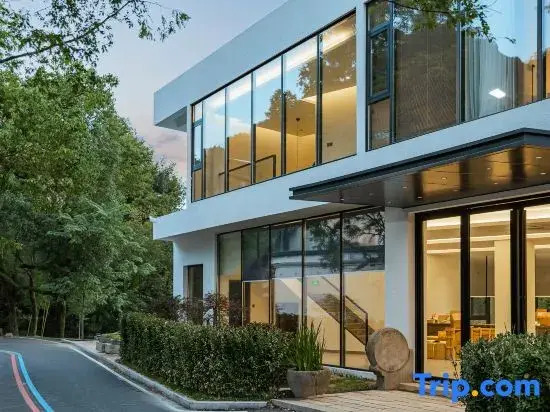 Suburban Core Aesthetic Accommodation