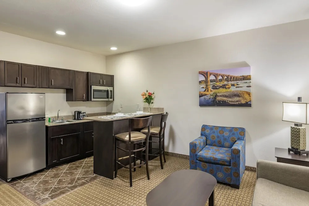 Stay-Over Suites - Fort Gregg-Adams Area