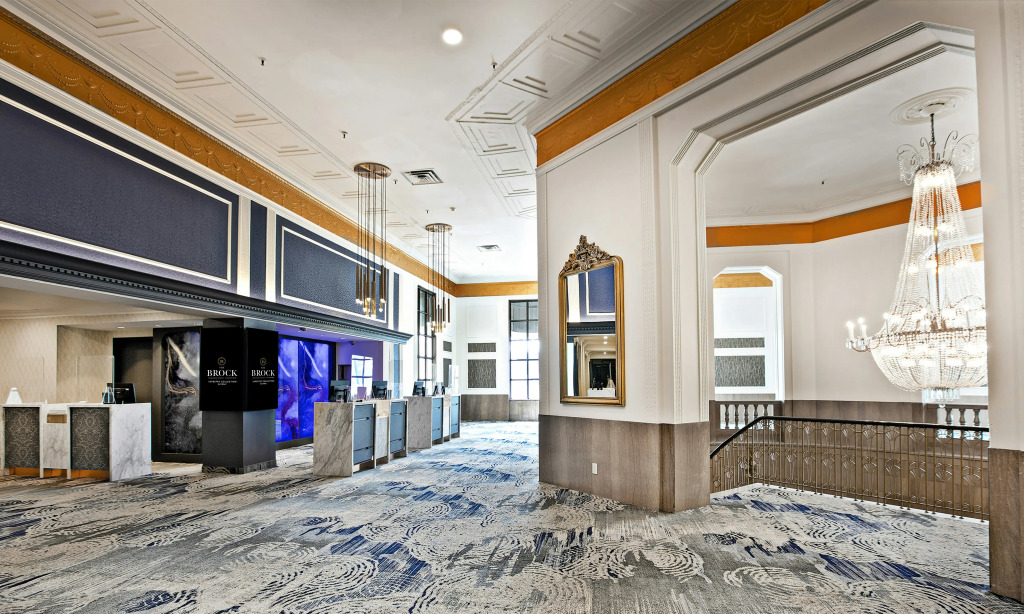 The Brock Niagara Falls Fallsview, Tapestry by Hilton
