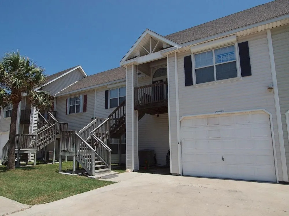 Blue Heron FH4 3 Bedrooms 2 Bathrooms Condo