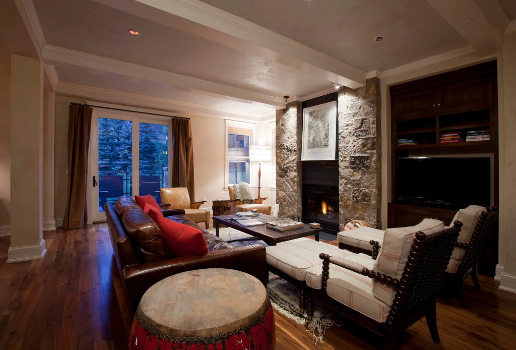 Element 52, Auberge Collection