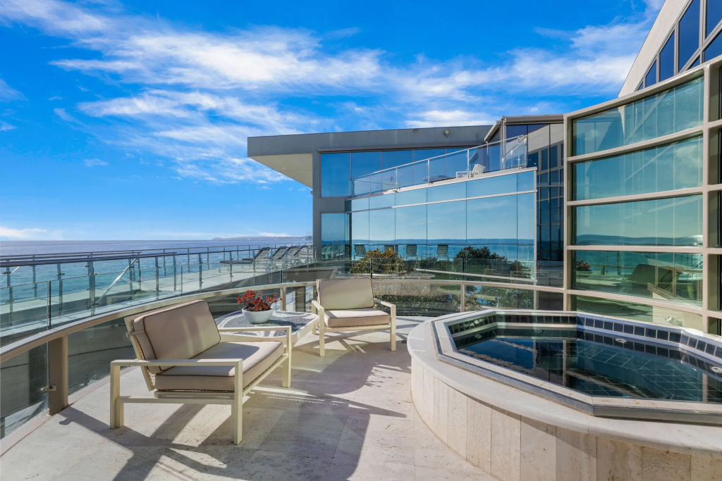 Malibu Glass Estate in Malibu, Malibu