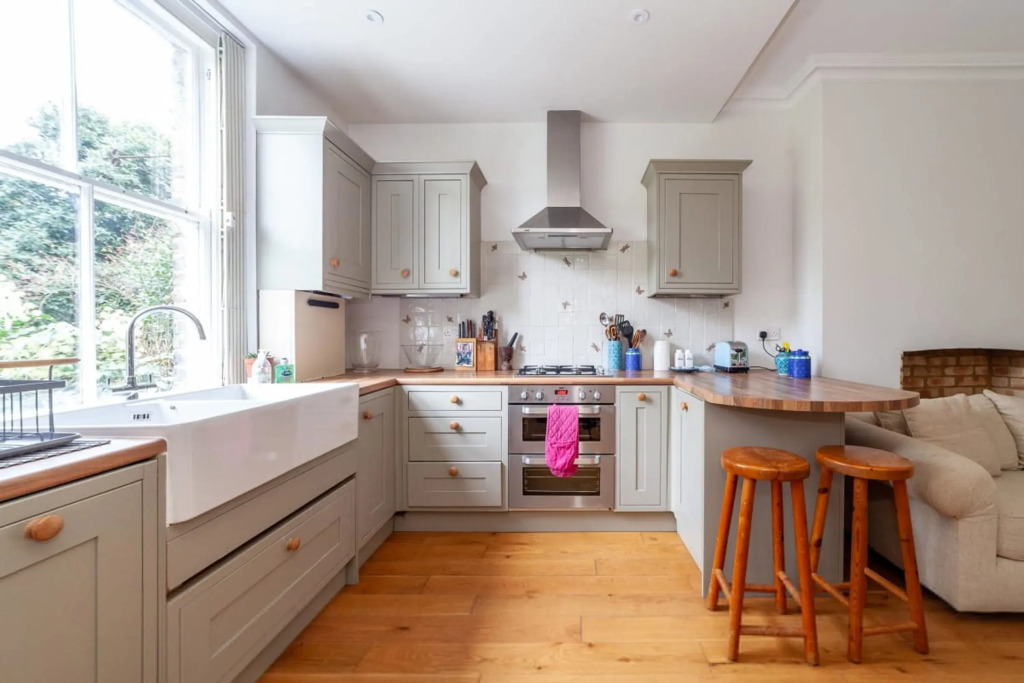 Cosy and Spacious Home