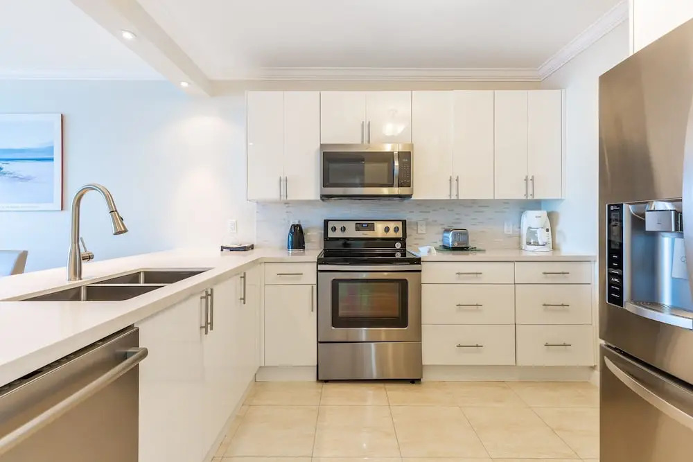 Le Marina Bay 1206 by Go Florida Condo, Sunny Isles